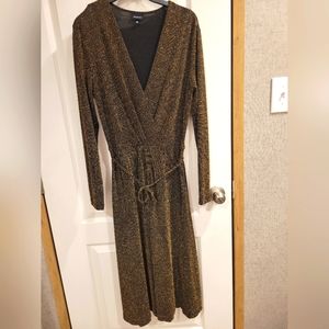 Whowhatwear Metallic gold and black dress